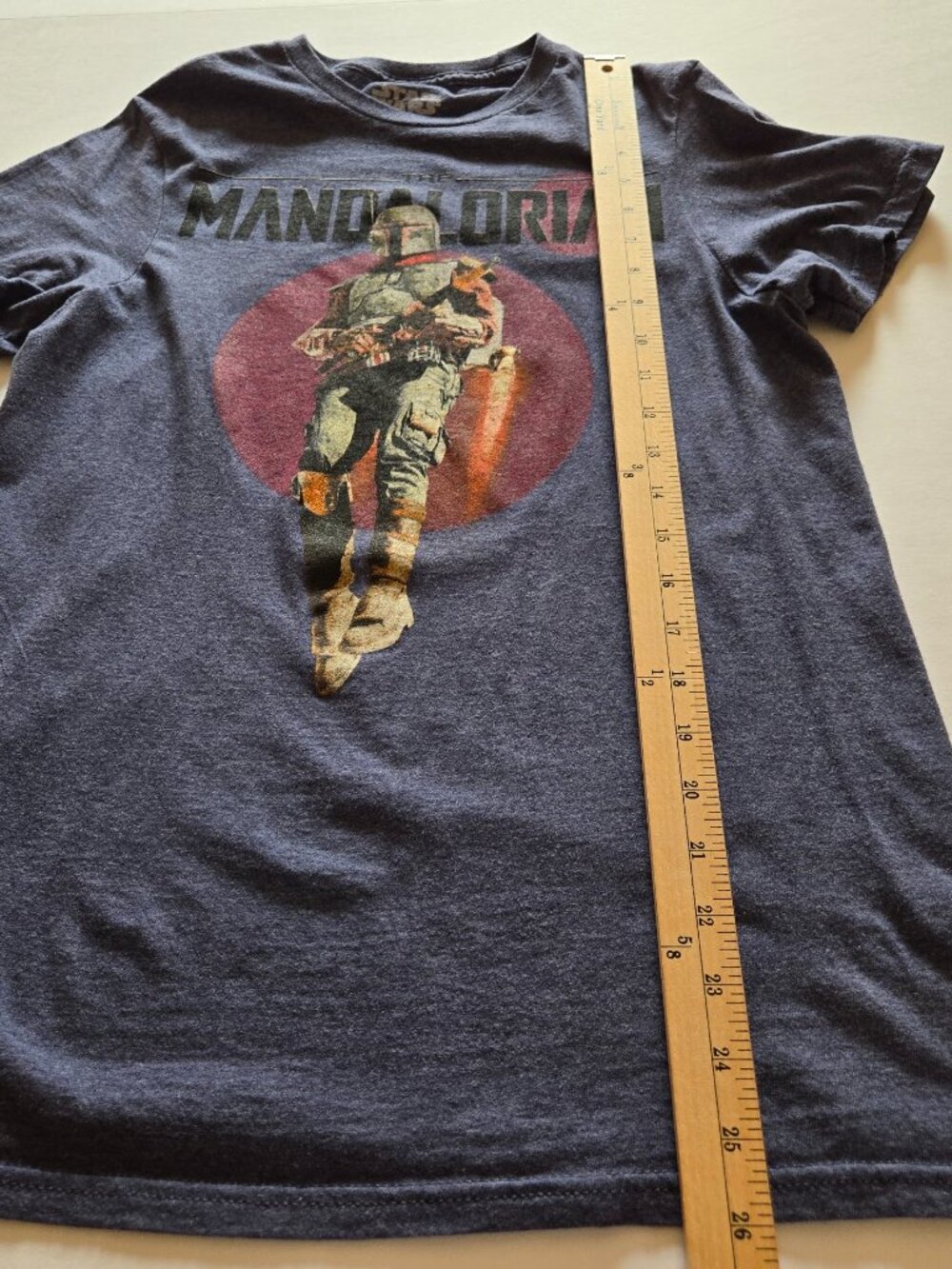 The Mandalorian Star Wars Bluish Gray Men's T-shirt Sz S - Picture 3 of 5